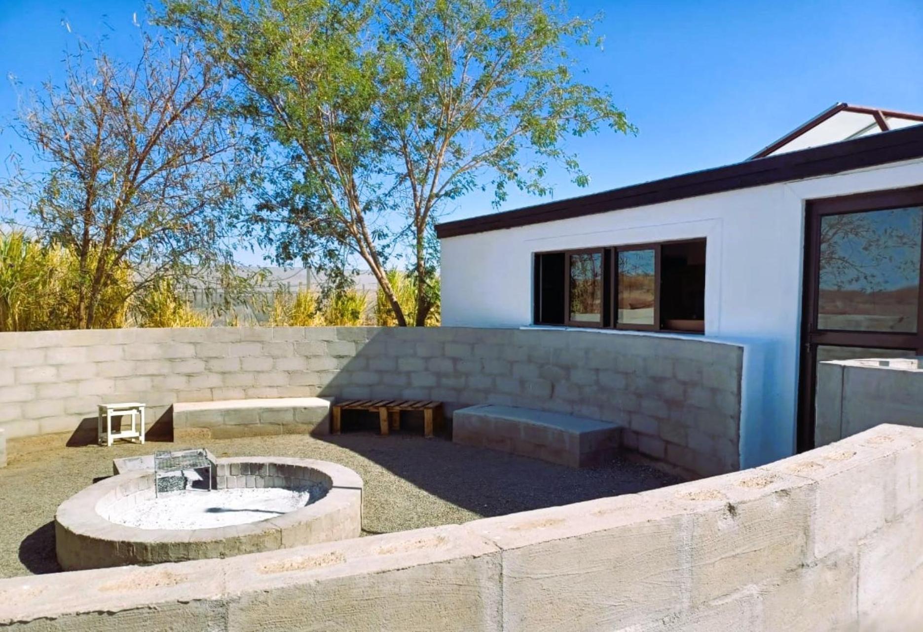 Kitchen51 Cottages Keetmanshoop Exterior photo